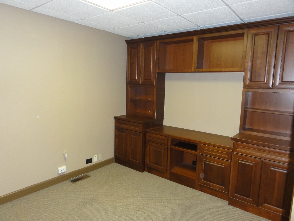 3306 W Peterson Avenue Property Photo 6