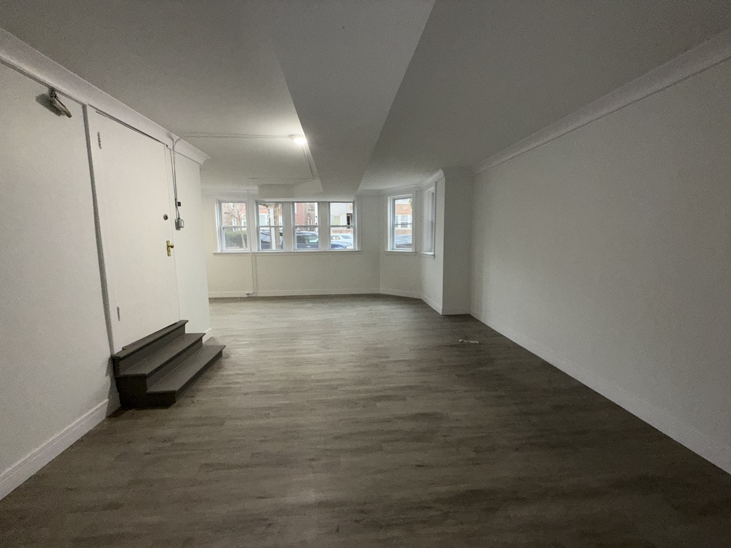 5426 W Jackson Boulevard Property Photo 8