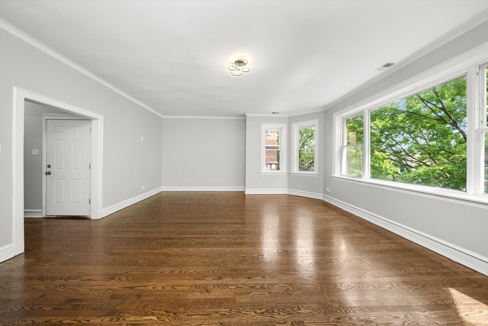 5426 W Jackson Boulevard Property Photo 13