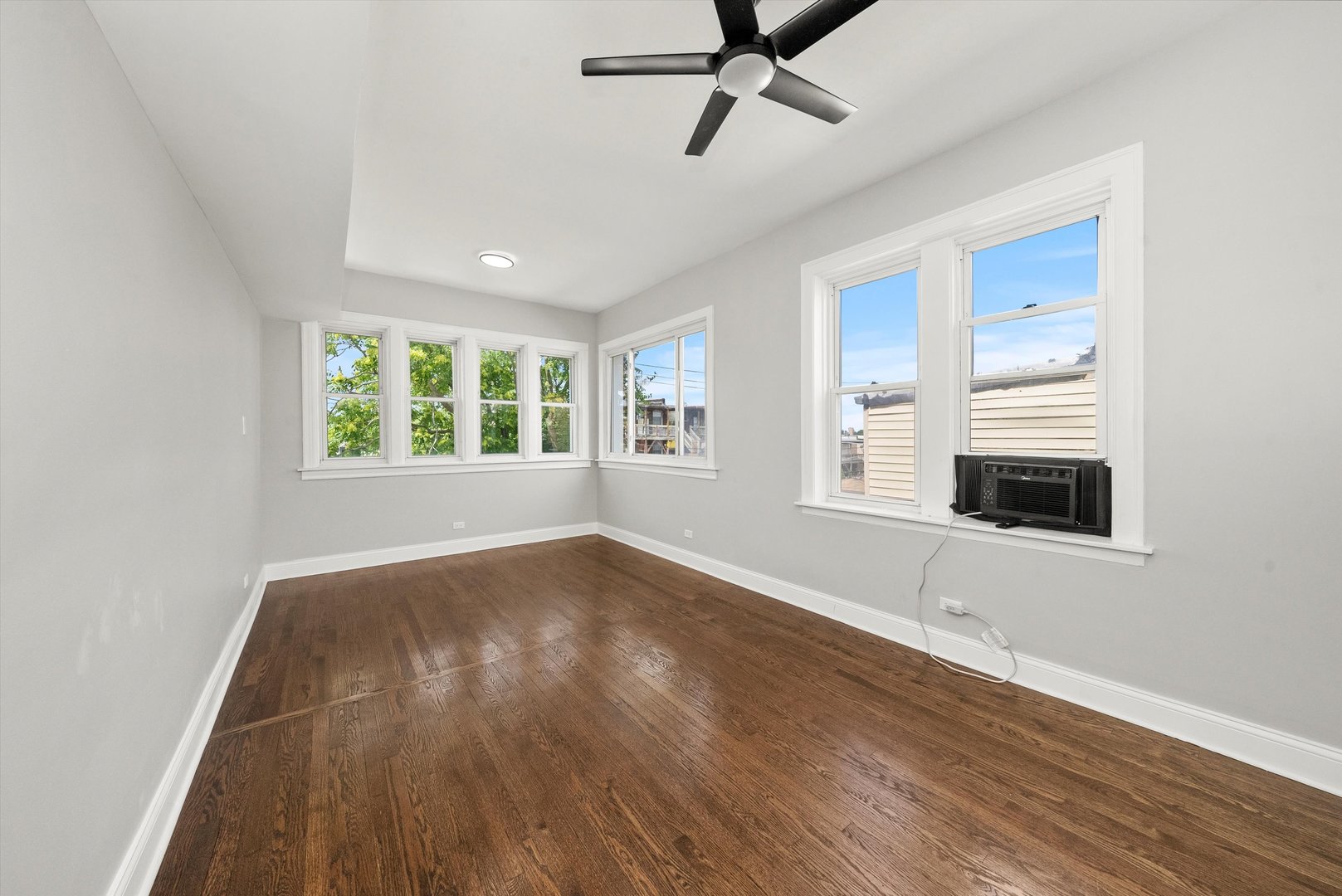 5426 W Jackson Boulevard Property Photo 15