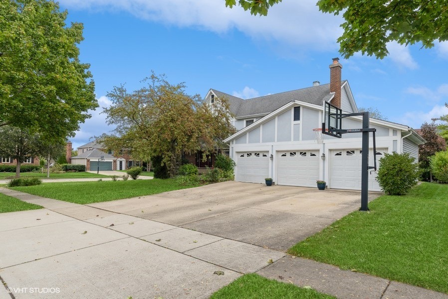 3895 Moulin Lane Property Photo