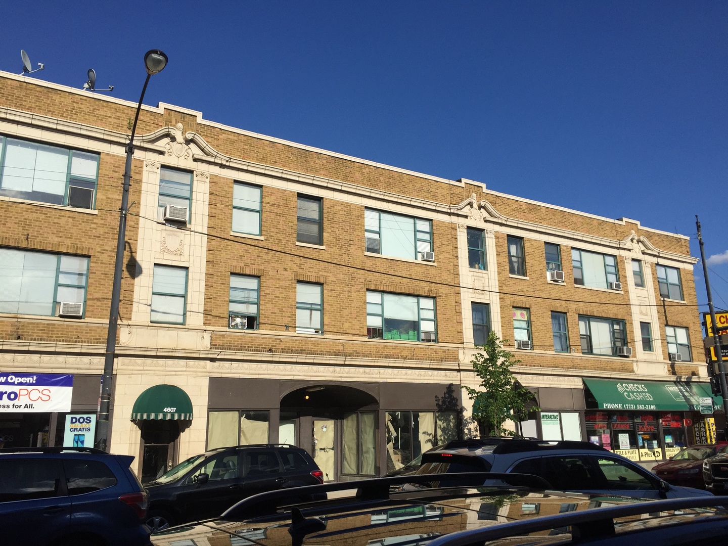 4603 N Kedzie Avenue Store Property Photo 1