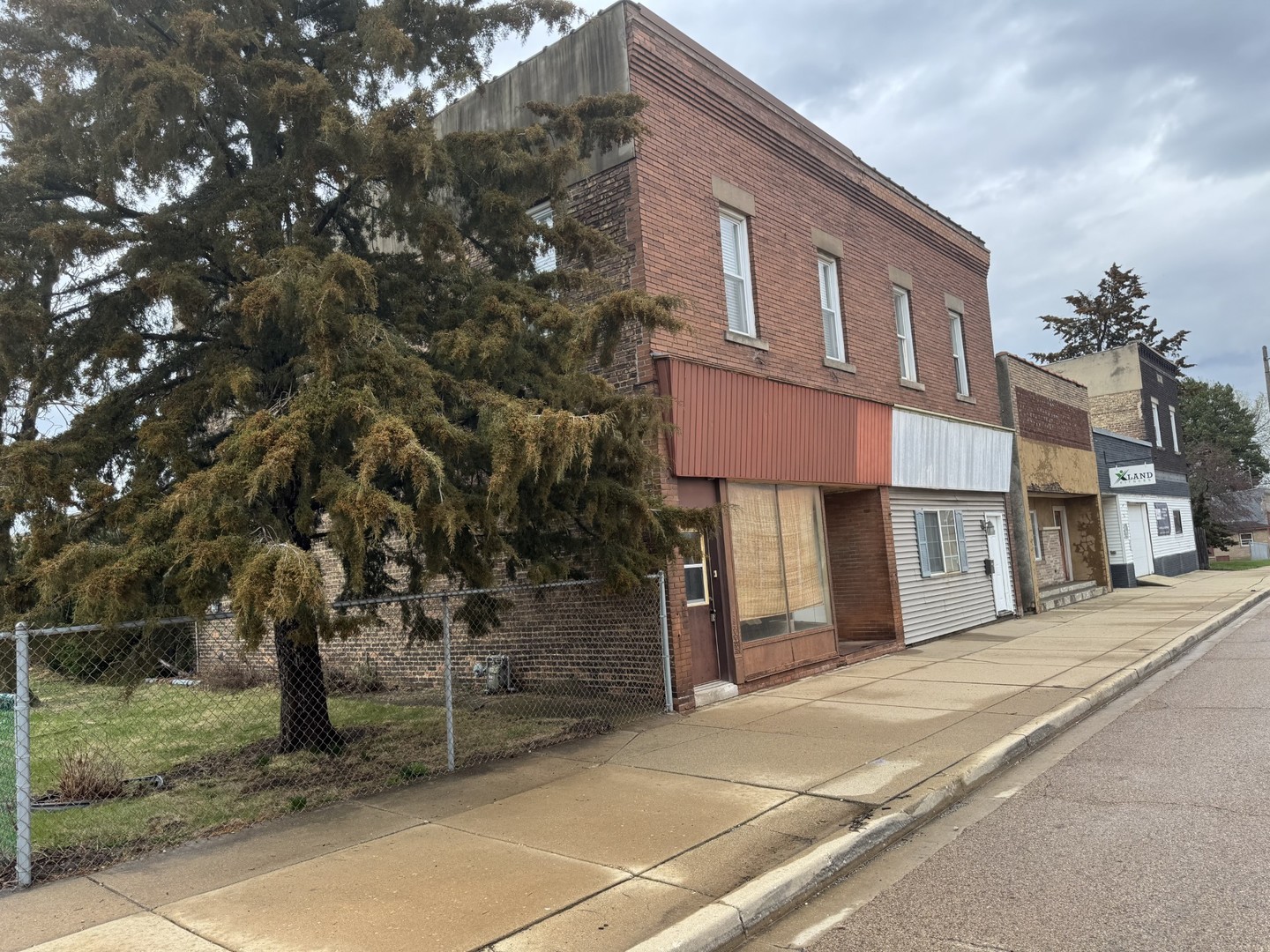 314 E Walnut Street Property Photo 2
