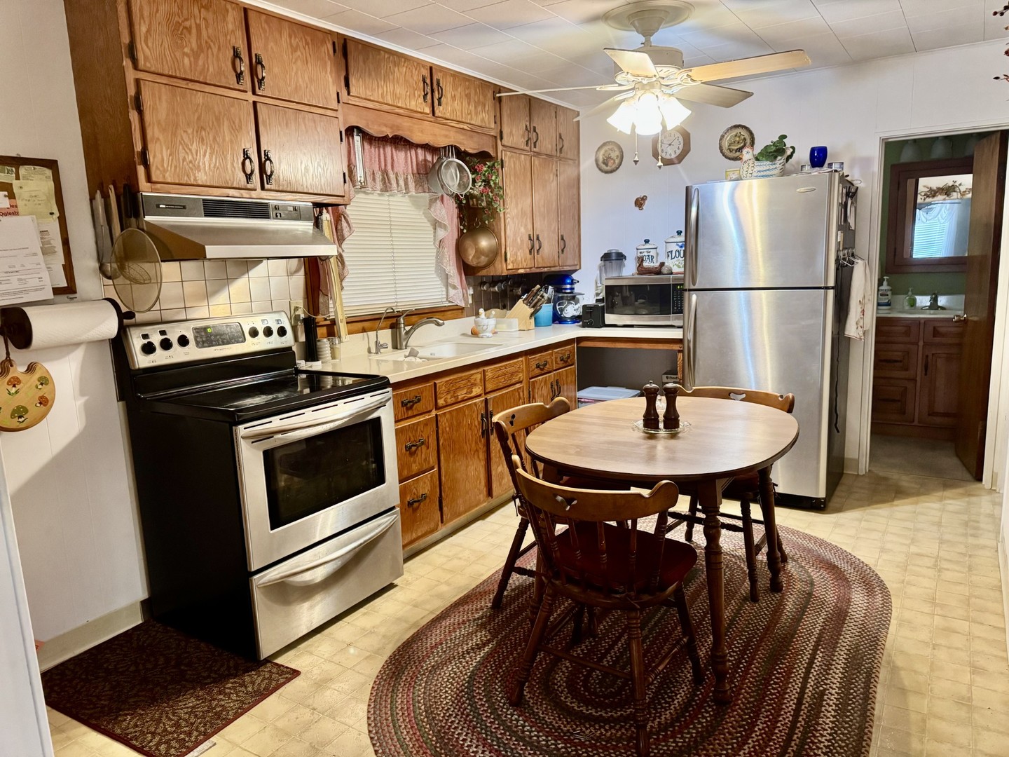 314 E Walnut Street Property Photo 6