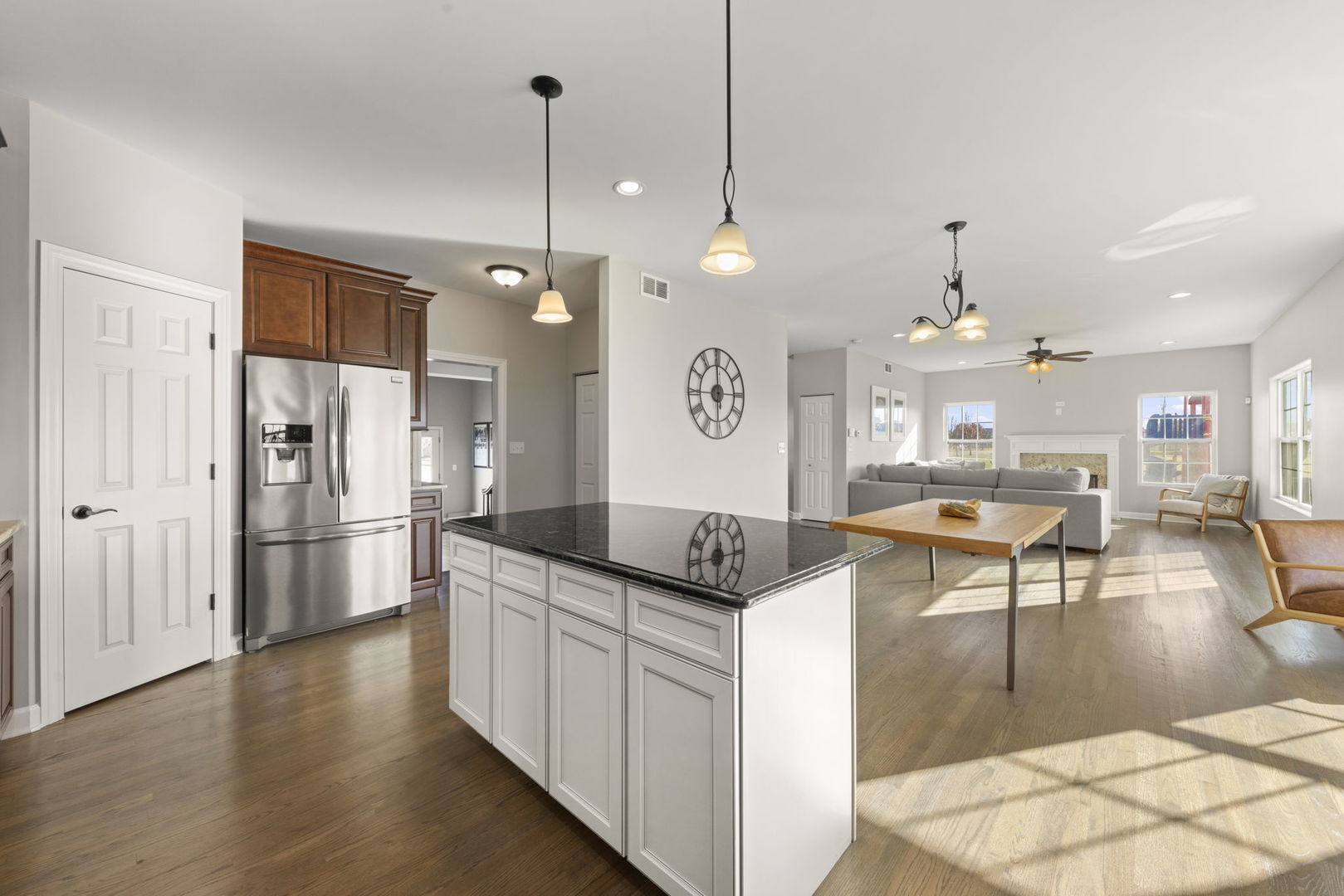 906 N Carly Circle Property Photo 6