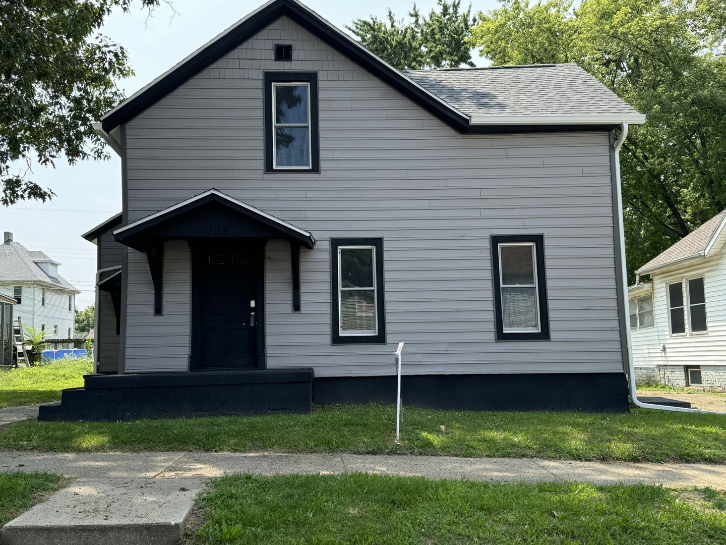 708 W Jefferson Street Property Photo 1