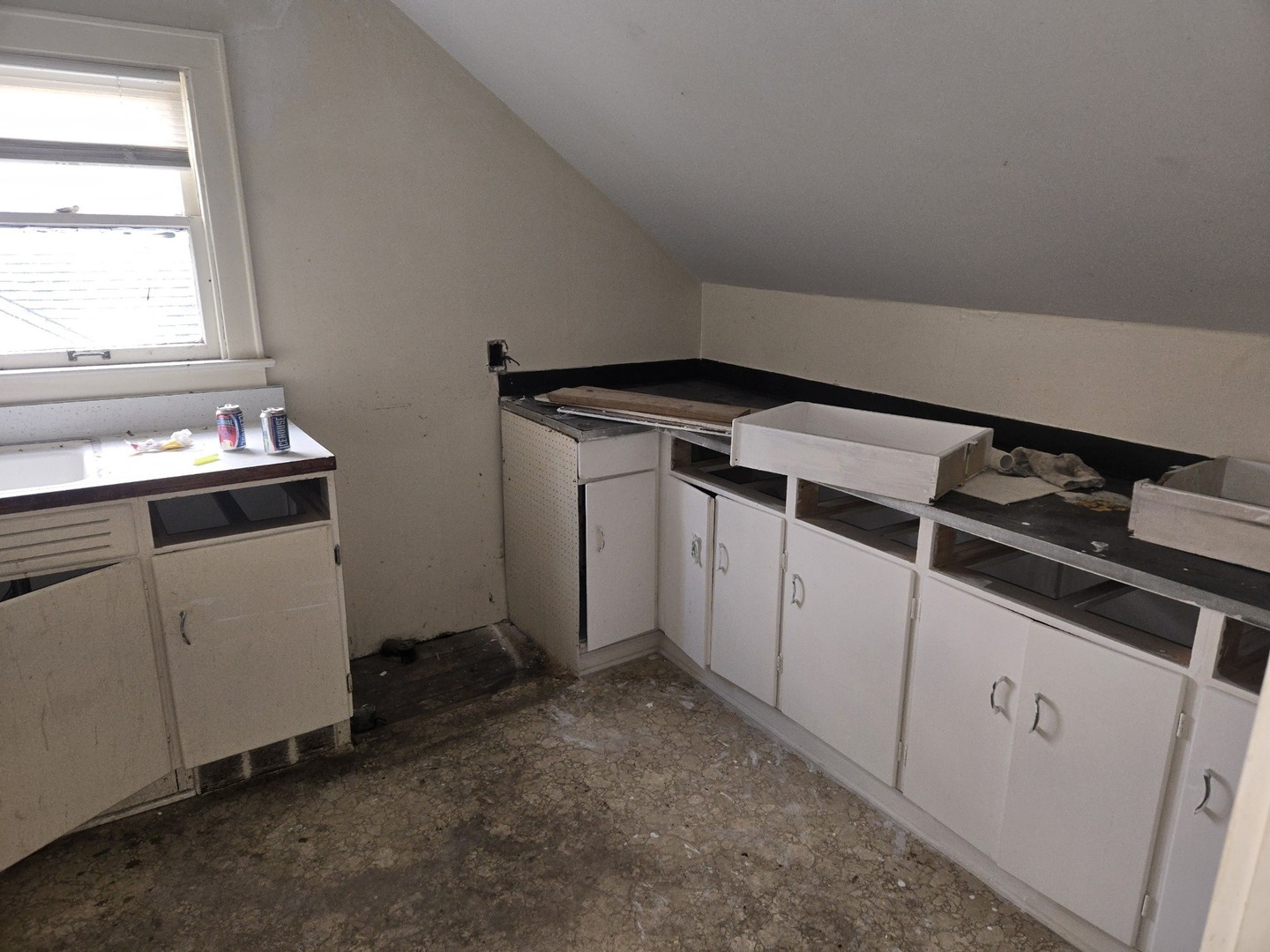 708 W Jefferson Street Property Photo 6