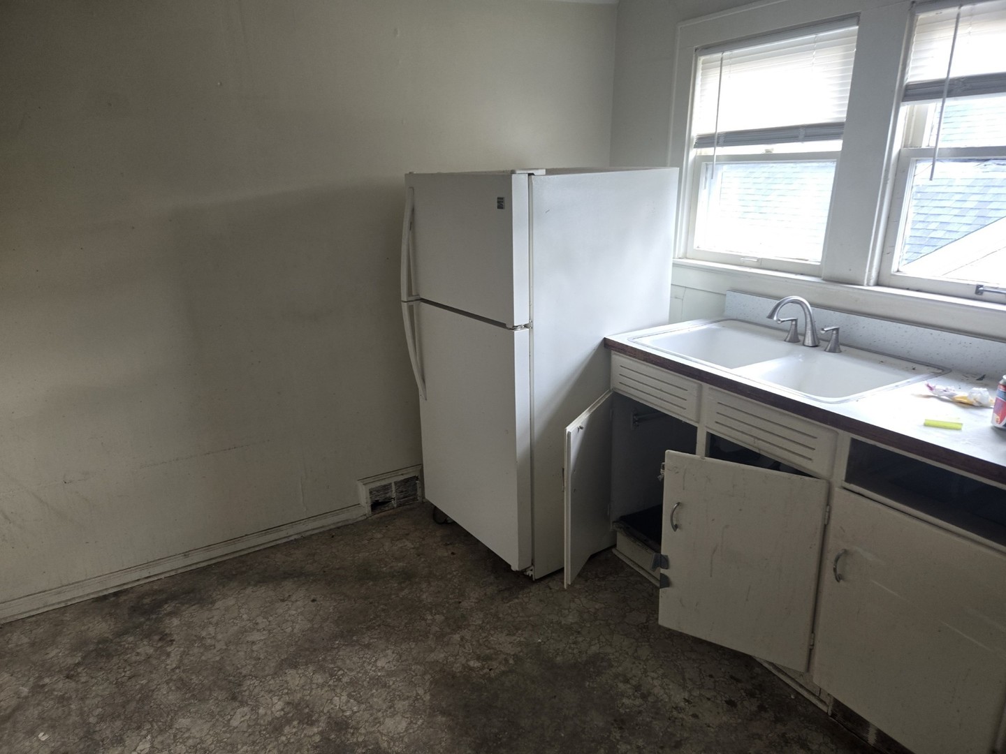 708 W Jefferson Street Property Photo 7