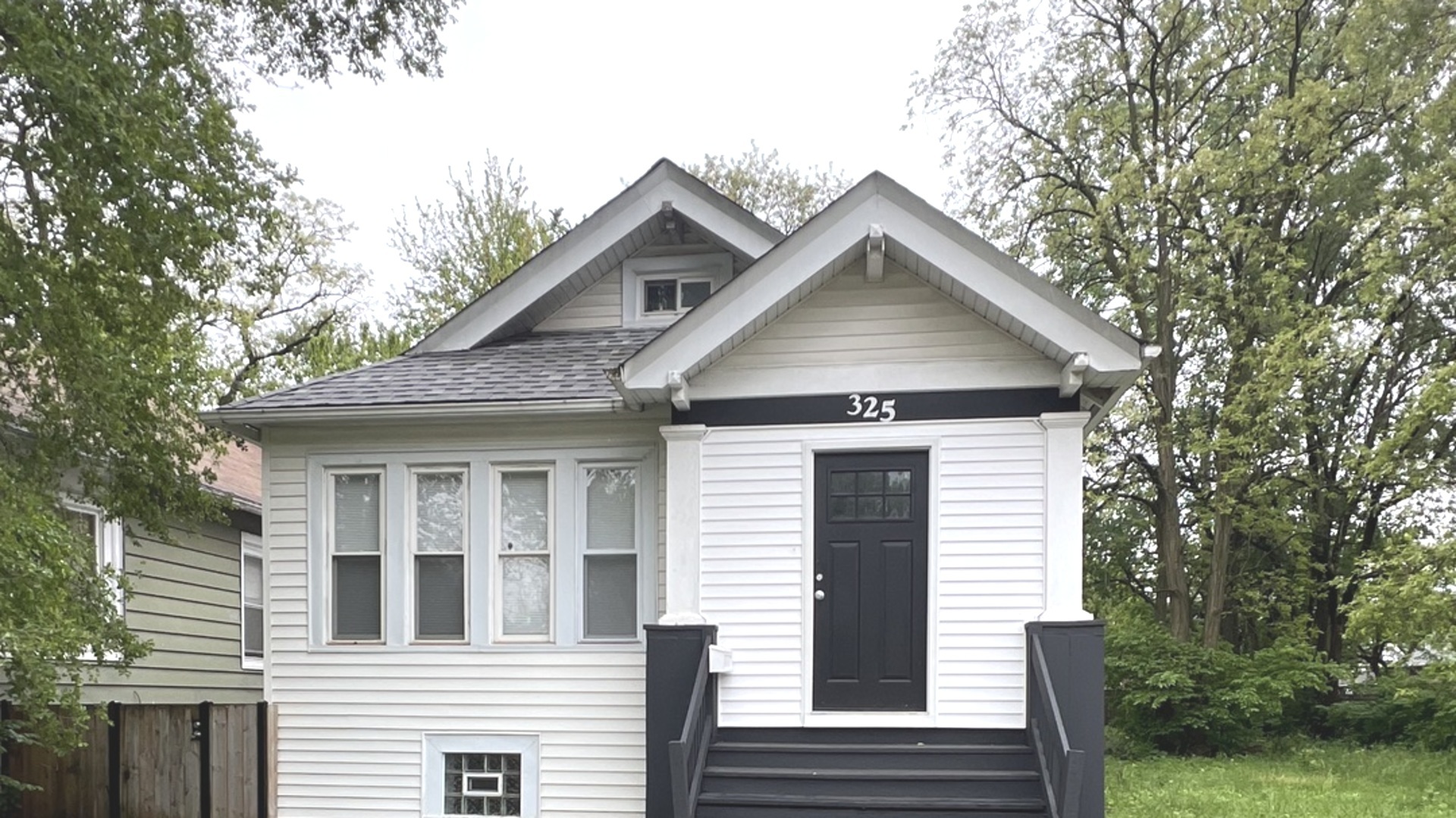 325 W 107th Street Property Photo 2