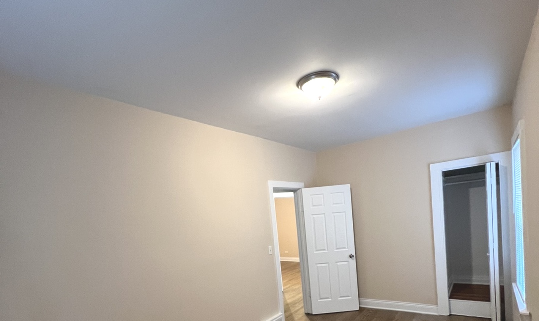 325 W 107th Street Property Photo 6