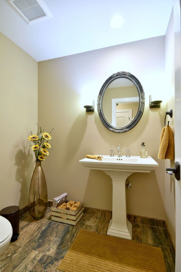 125 N Rainbow Road Property Photo 19