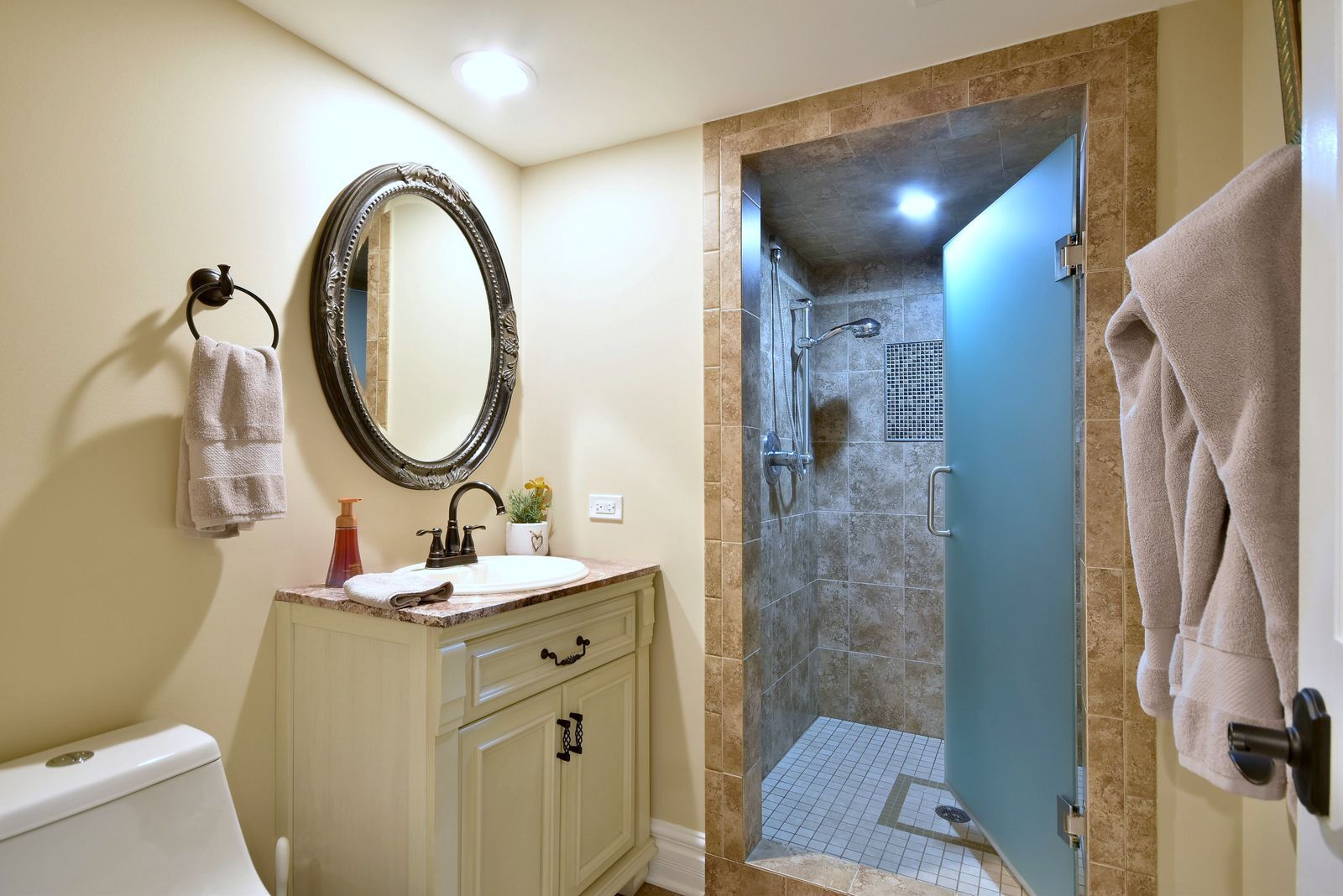 125 N Rainbow Road Property Photo 35