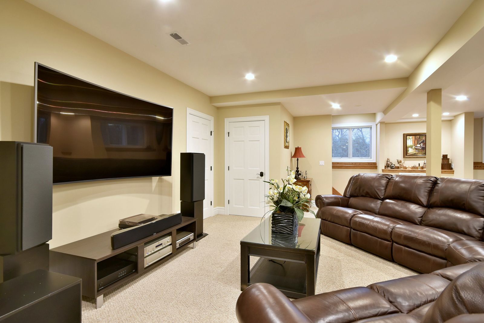 125 N Rainbow Road Property Photo 38
