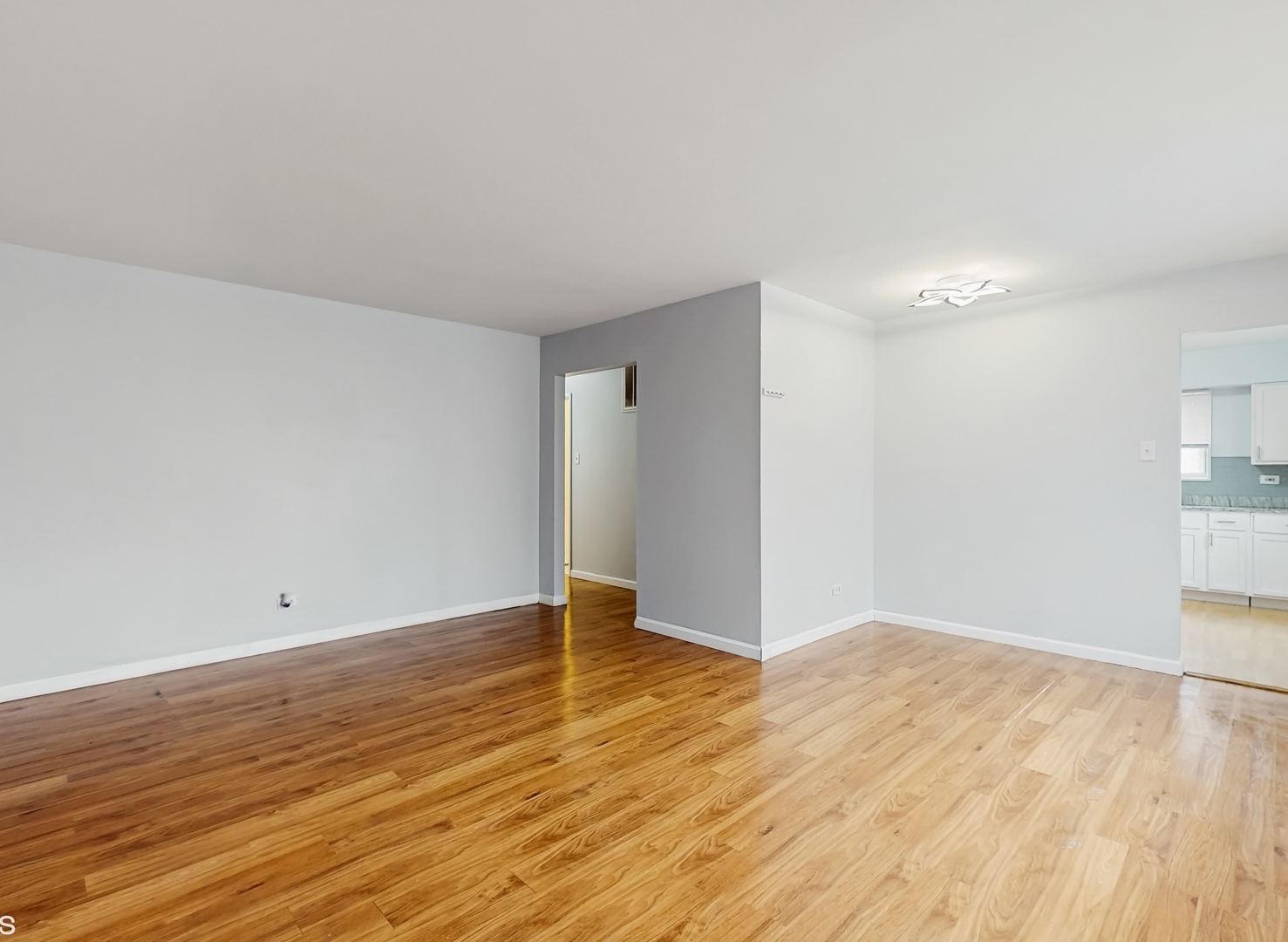 1317 Mackinaw Avenue Property Photo 3
