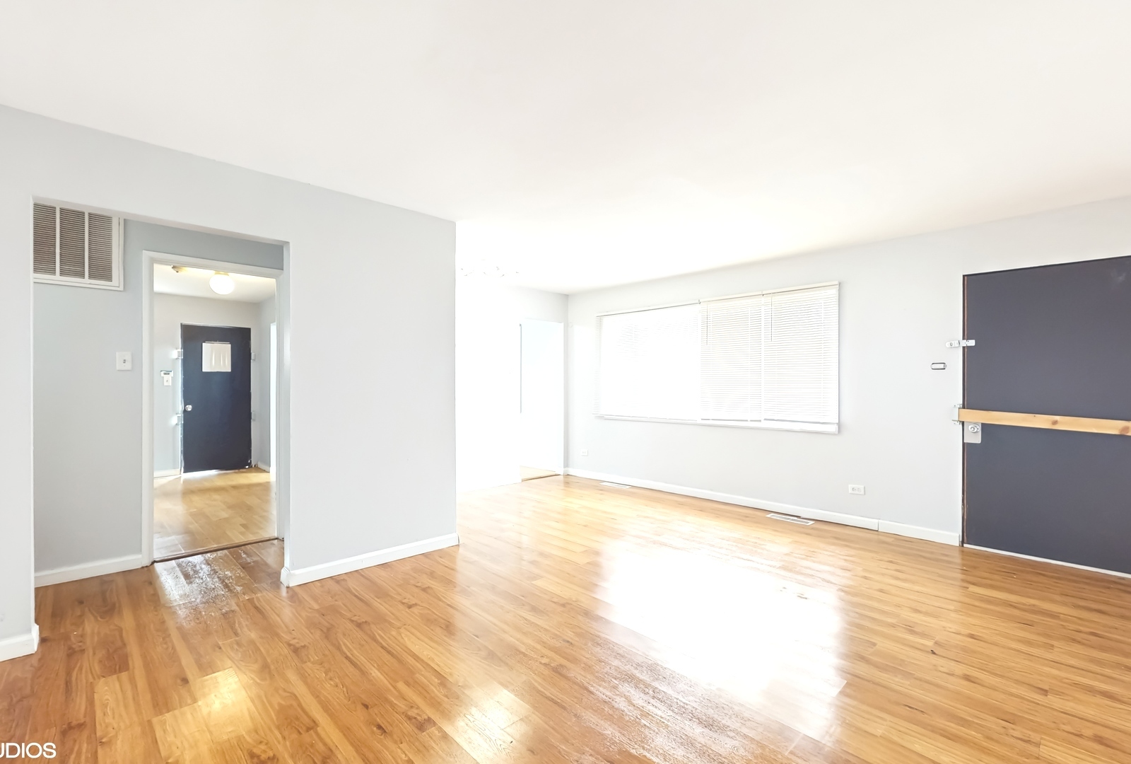 1317 Mackinaw Avenue Property Photo 4