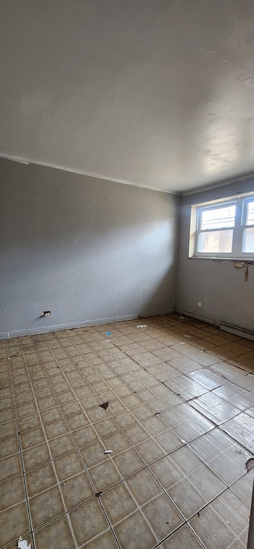 5065 W Gladys Avenue C Property Photo 6