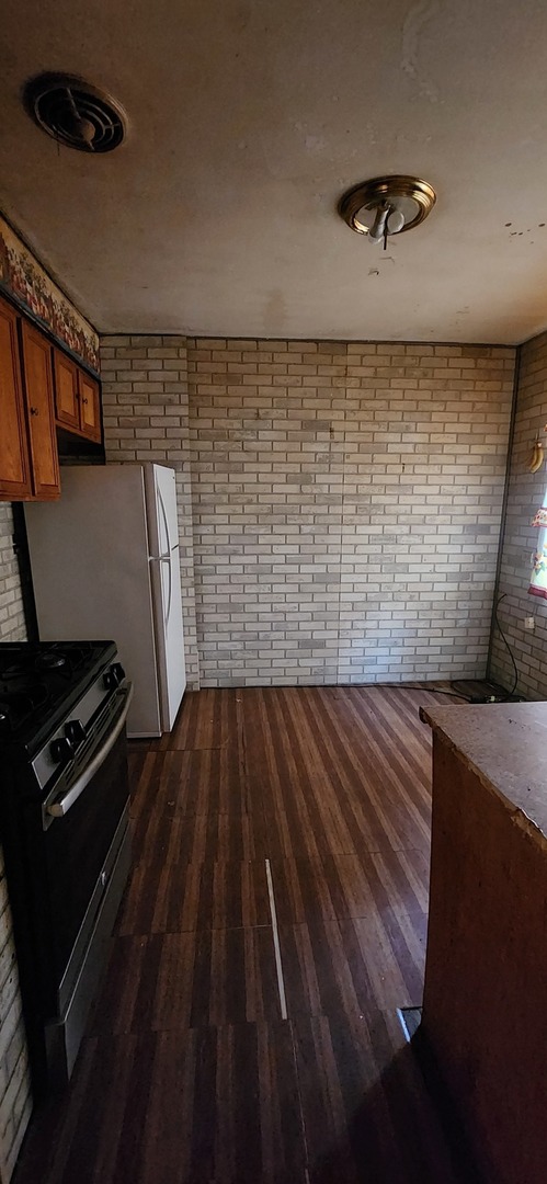 5065 W Gladys Avenue C Property Photo 10