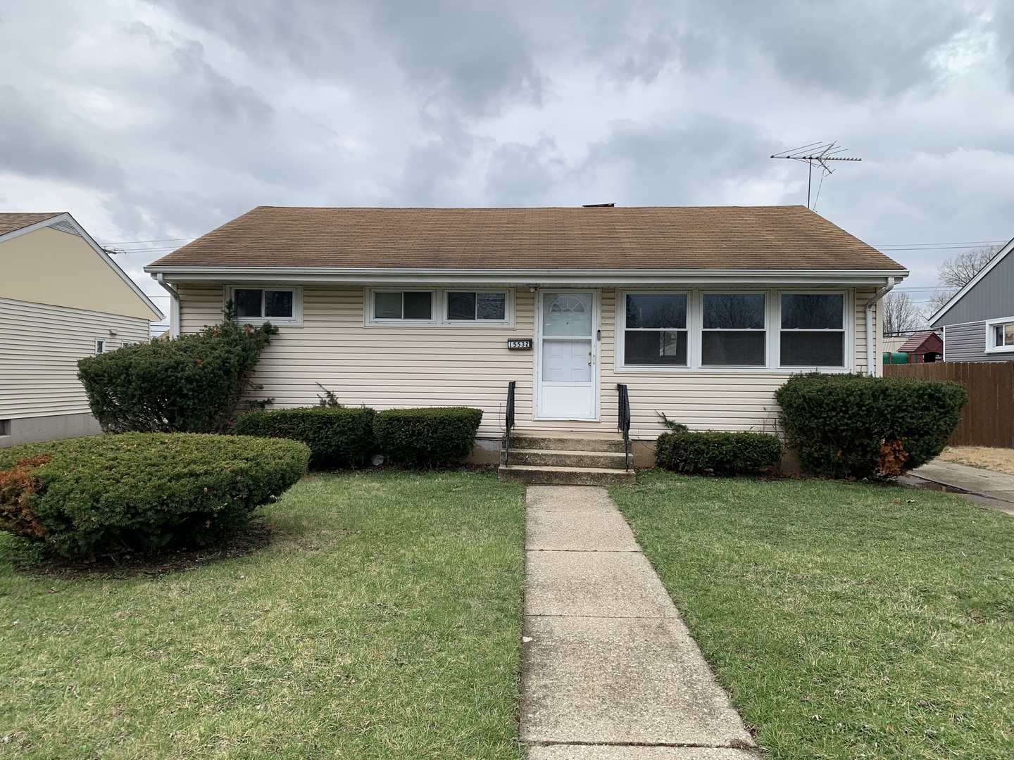 15532 Elm Street Property Photo