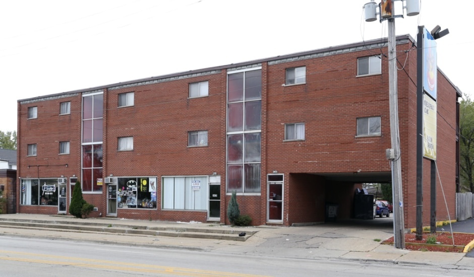 2425 Washington Street Property Photo 1