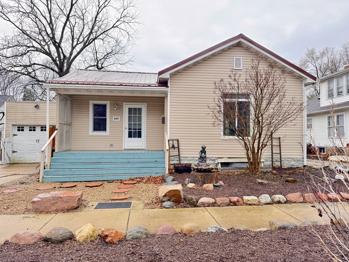 509 Squires Avenue Property Photo