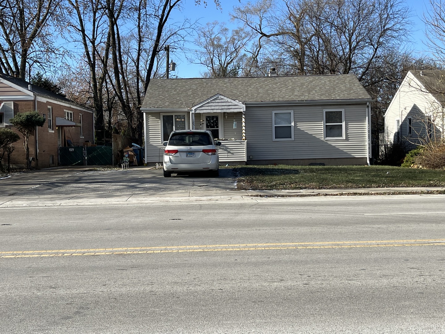 18512 Dixie Highway Property Photo 1