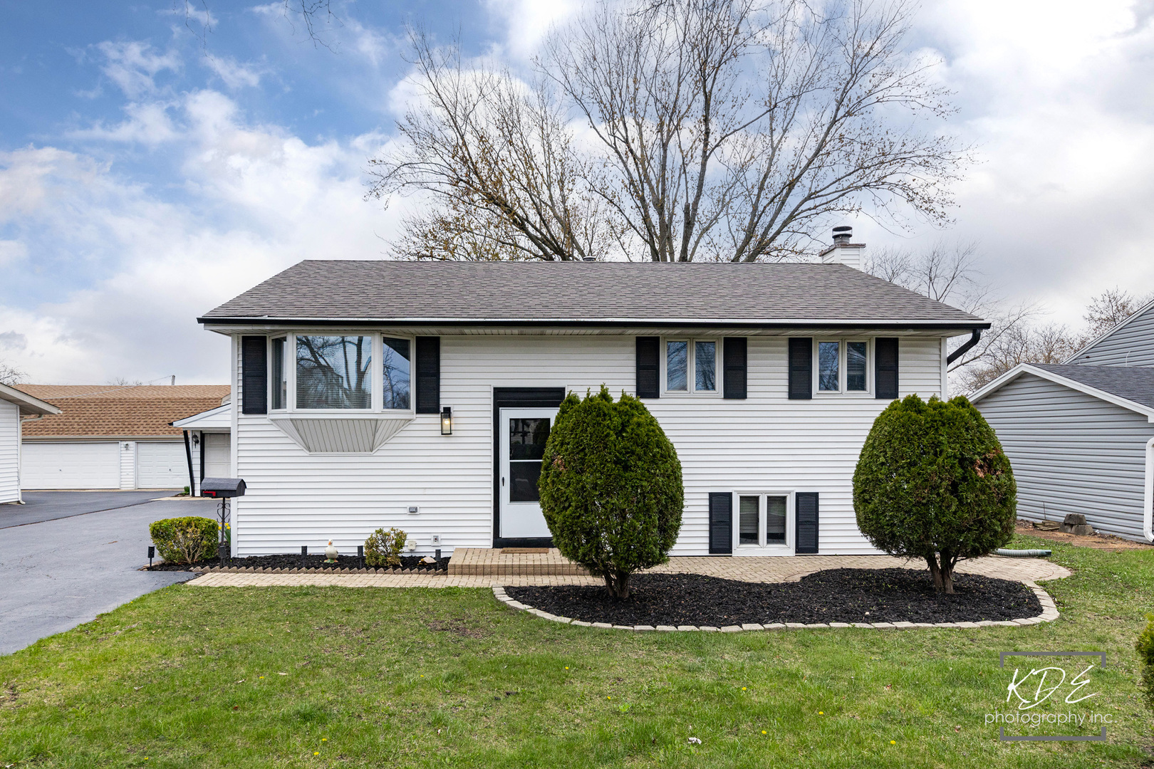 7622 Sprucewood Avenue Property Photo