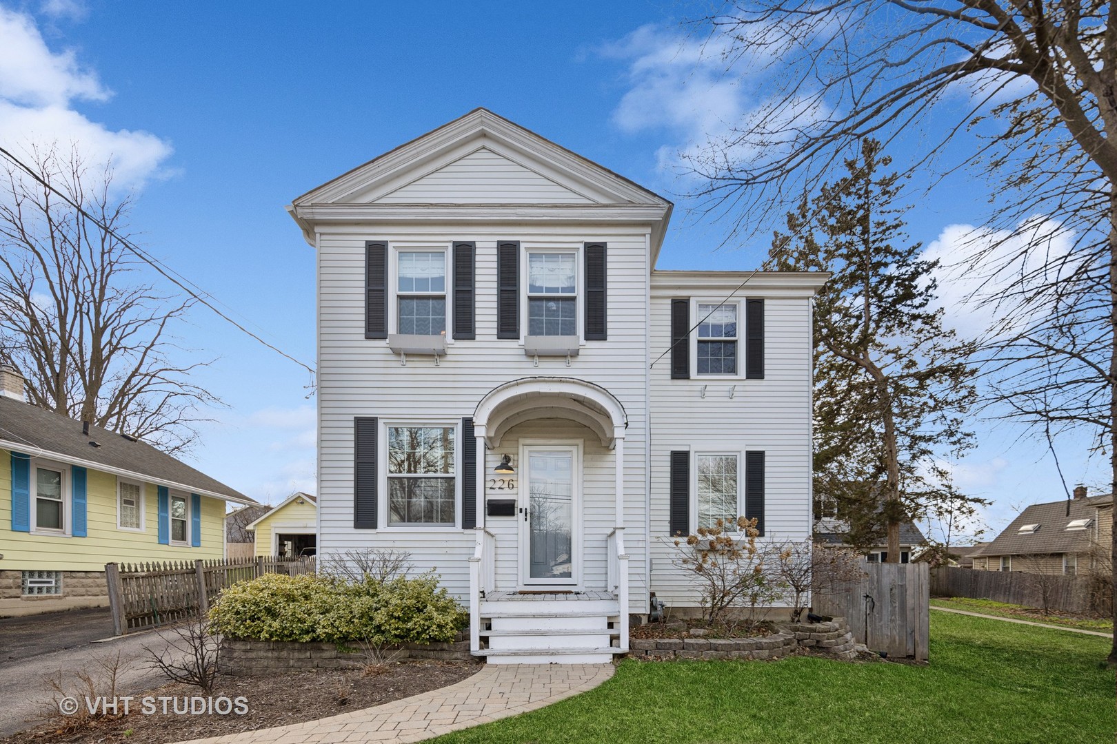 226 N Hager Avenue Property Photo