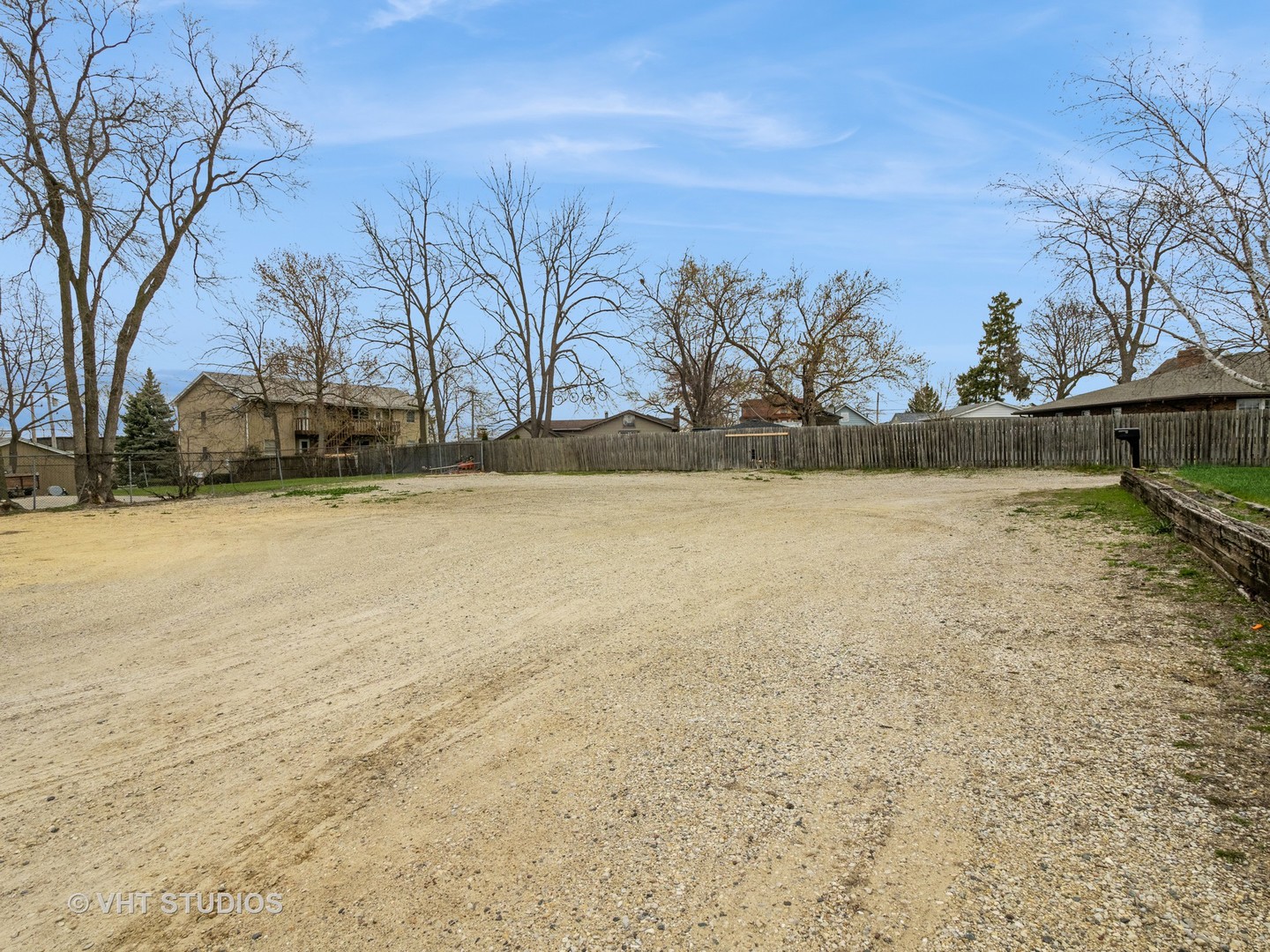 115 E Liberty Street Property Photo 9