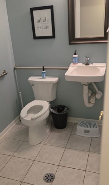 1005 Alexander Court E Property Photo 8