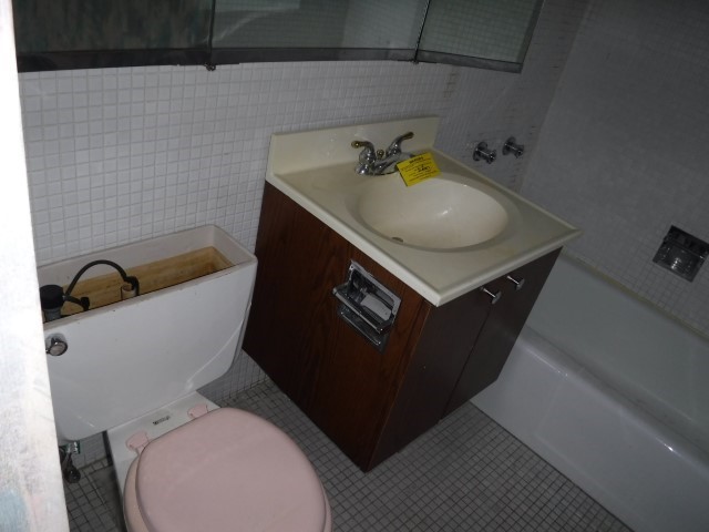 1700 E 56th Street 801 Property Photo 14