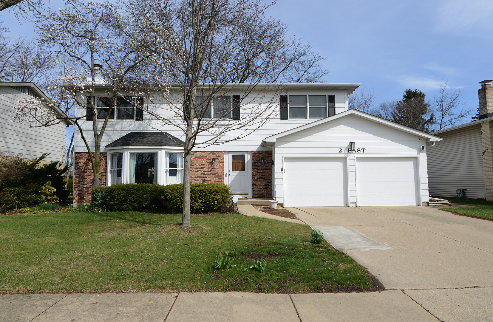 2 E Suffield Drive Property Photo