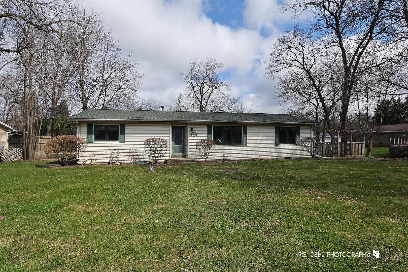 25098 W Forest Drive Property Photo