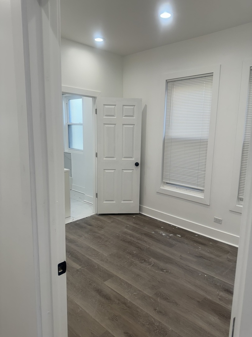 6148 S Eberhart Avenue Property Photo 7