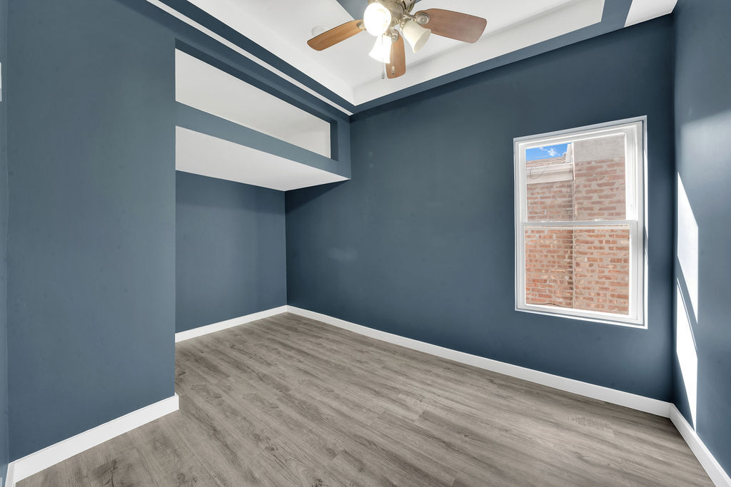 5605 S Rockwell Street Property Photo 10