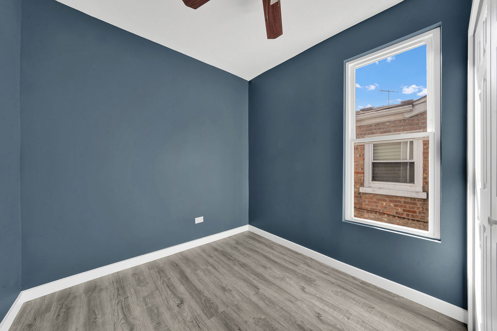 5605 S Rockwell Street Property Photo 11