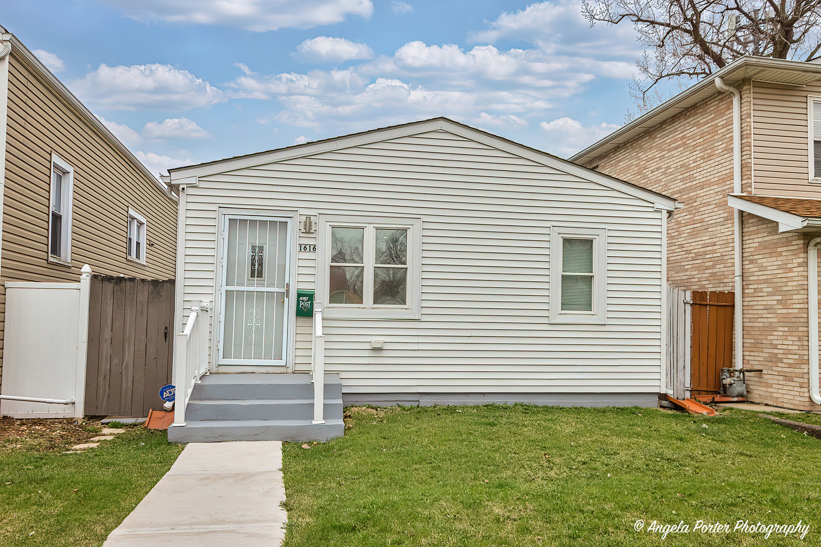 1616 N 40th Avenue Property Photo 1
