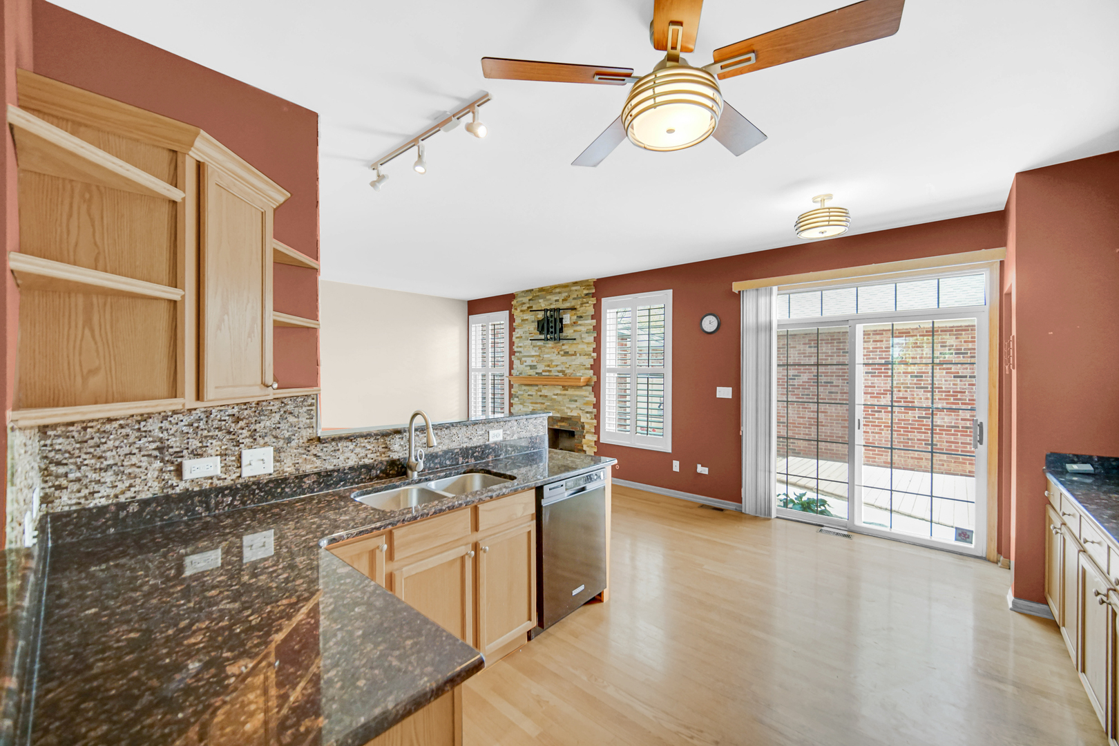 18524 Dearborn Court Property Photo 4