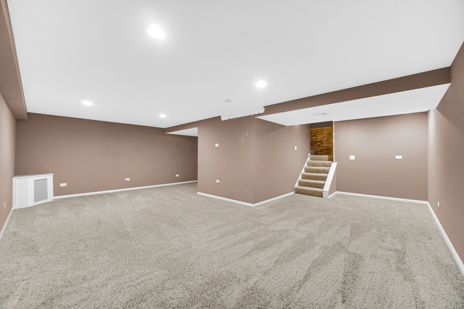 18524 Dearborn Court Property Photo 20