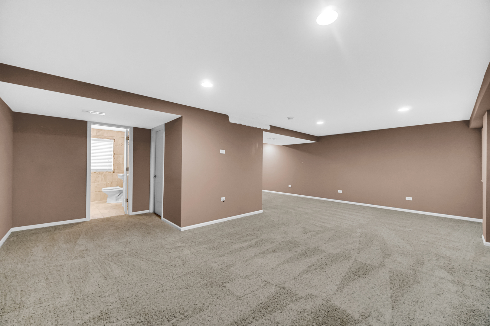 18524 Dearborn Court Property Photo 21