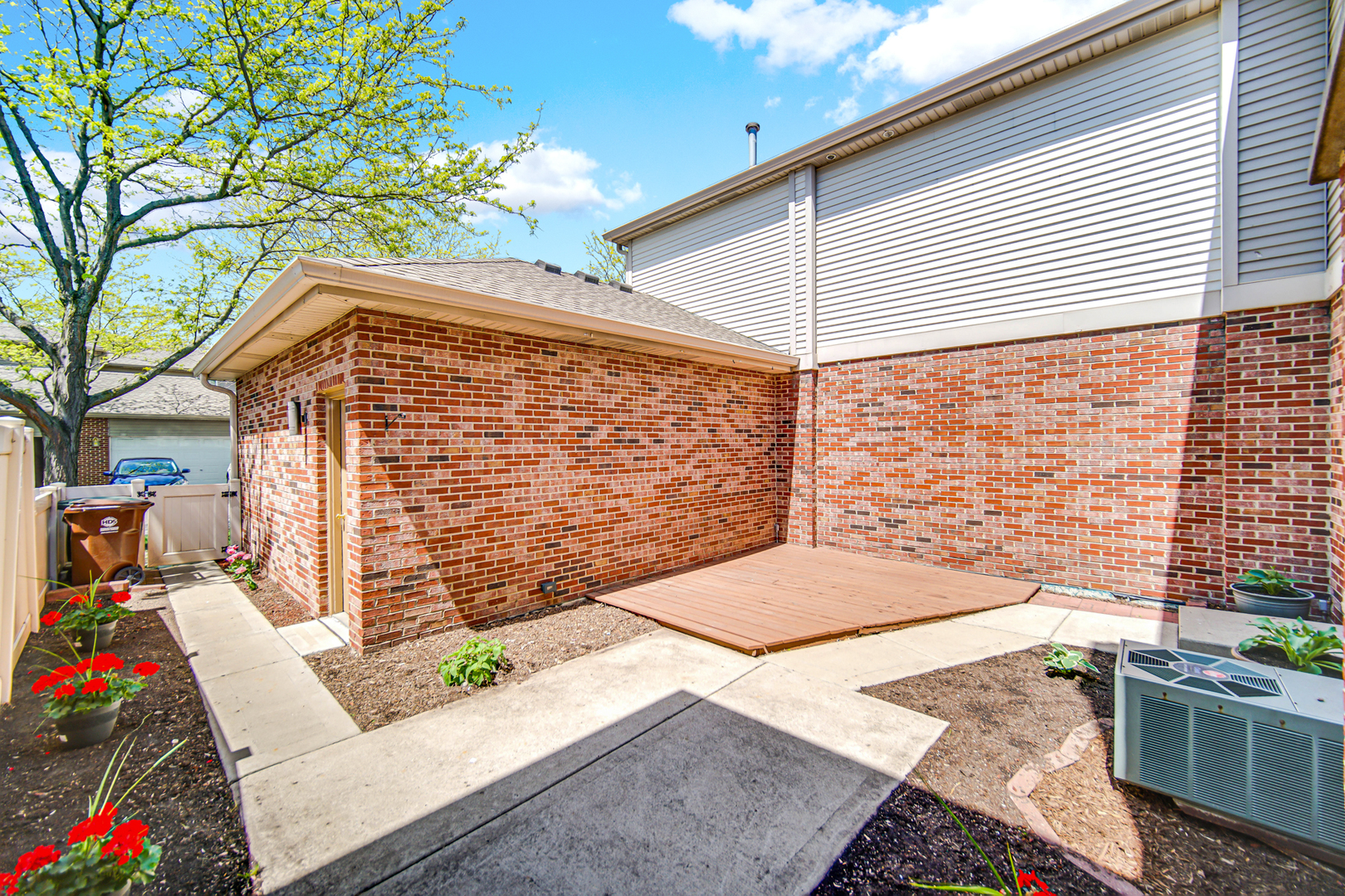 18524 Dearborn Court Property Photo 24