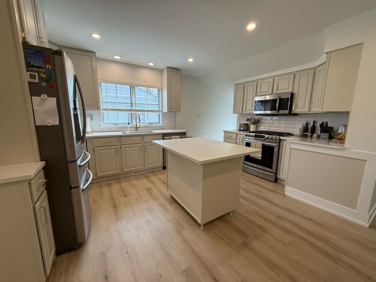 2214 S Scott Street Property Photo 5