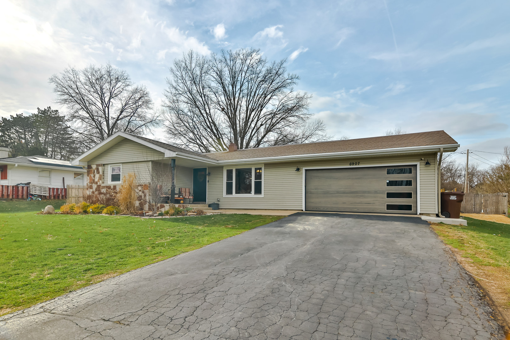 6907 Claremont Street Property Photo 1