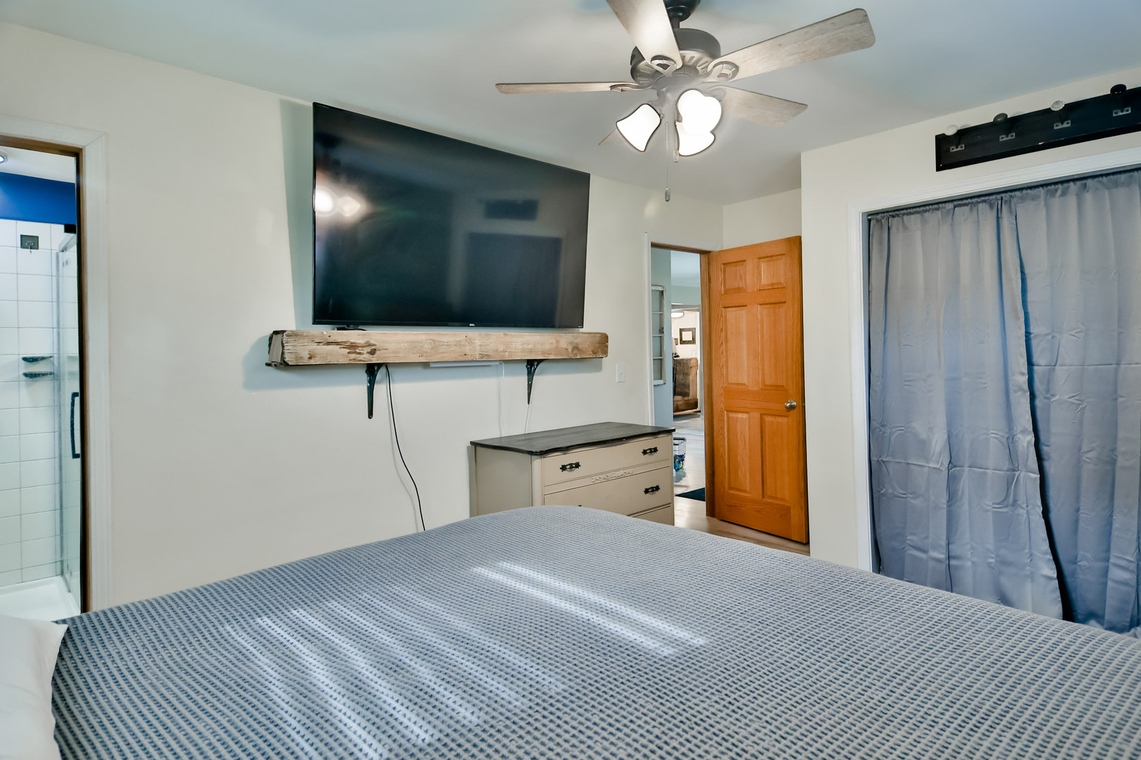 6907 Claremont Street Property Photo 19
