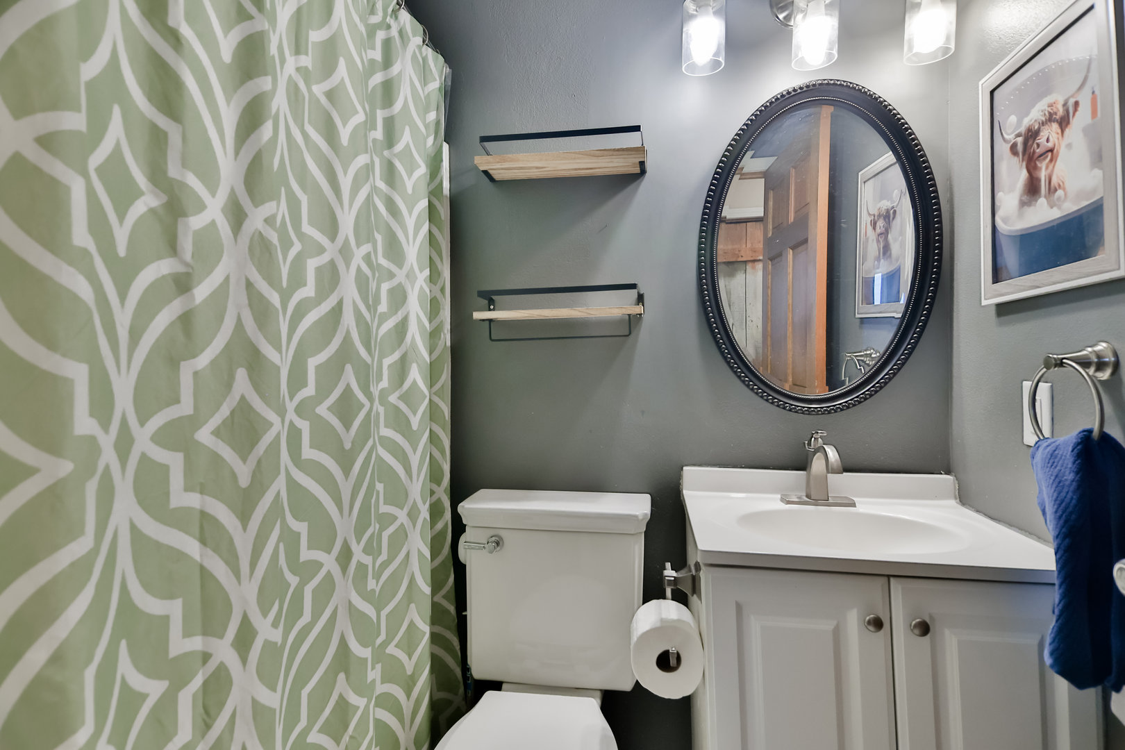 6907 Claremont Street Property Photo 25
