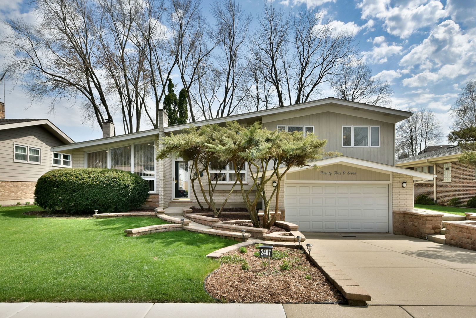 2407 E Sherwood Road Property Photo