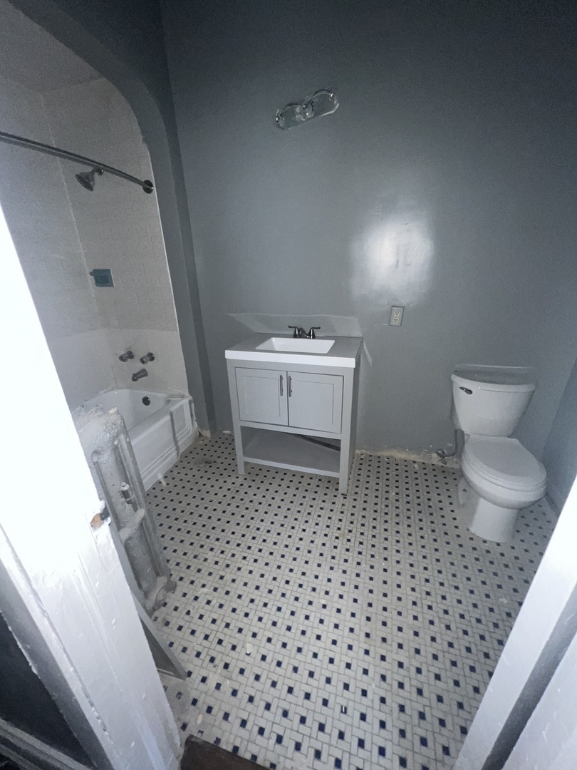 4958 S Michigan Avenue 1s Property Photo 8