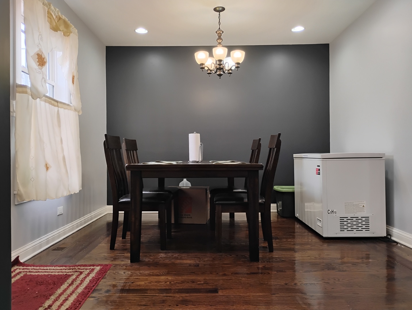 1011 N Keeler Avenue Property Photo 10