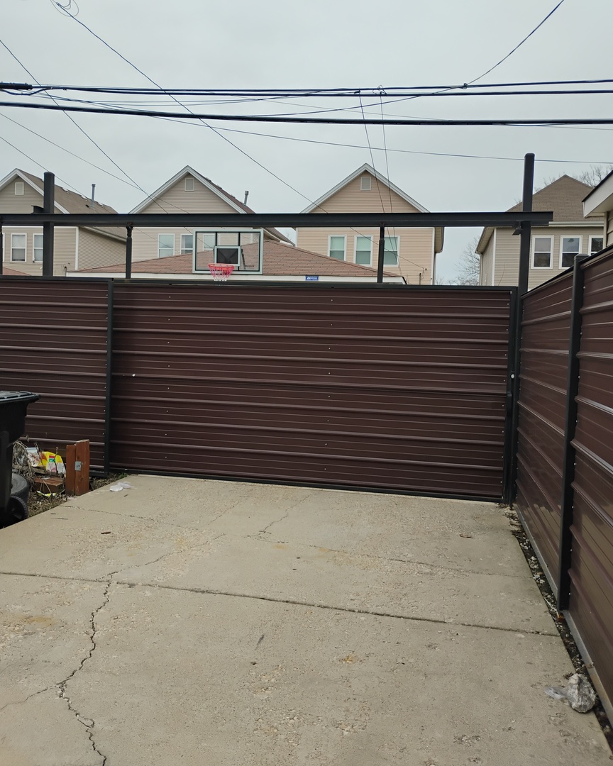 1011 N Keeler Avenue Property Photo 28