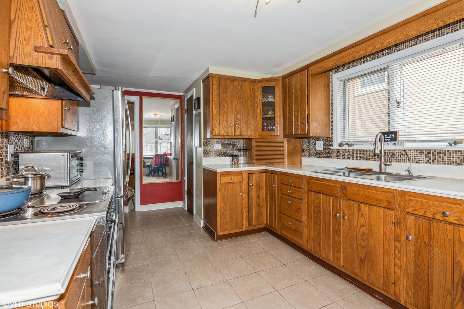 218 N Hicks Place Property Photo 6