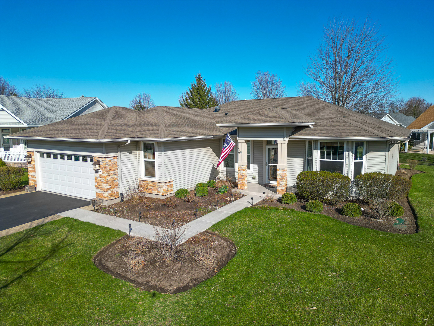 11748 Nottingham Drive Property Photo
